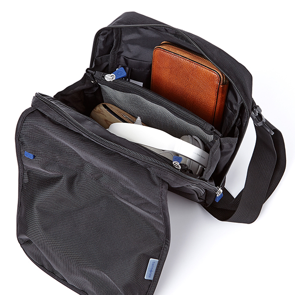 TRAVEL ESSENTIAL EXCURSION BAG