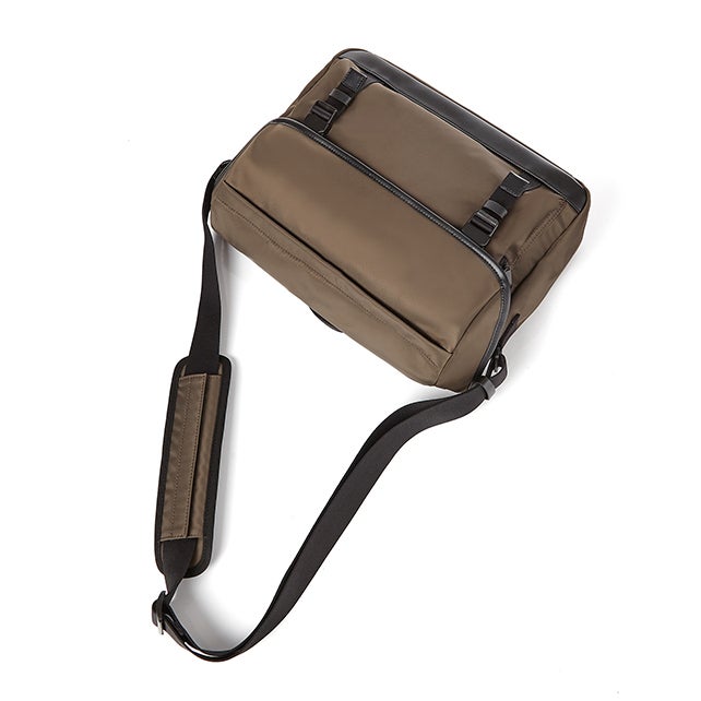 ELLWOOD MESSENGER BAG