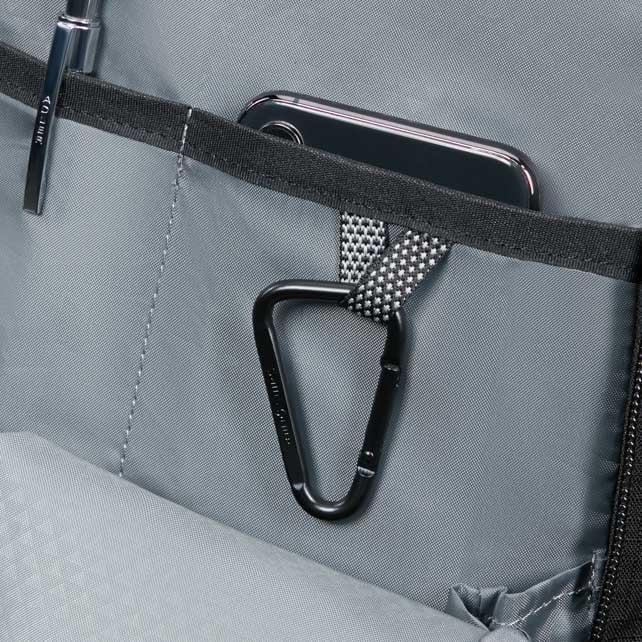 ROADSEEKER LAPTOP BACKPACK/WH 17.3"